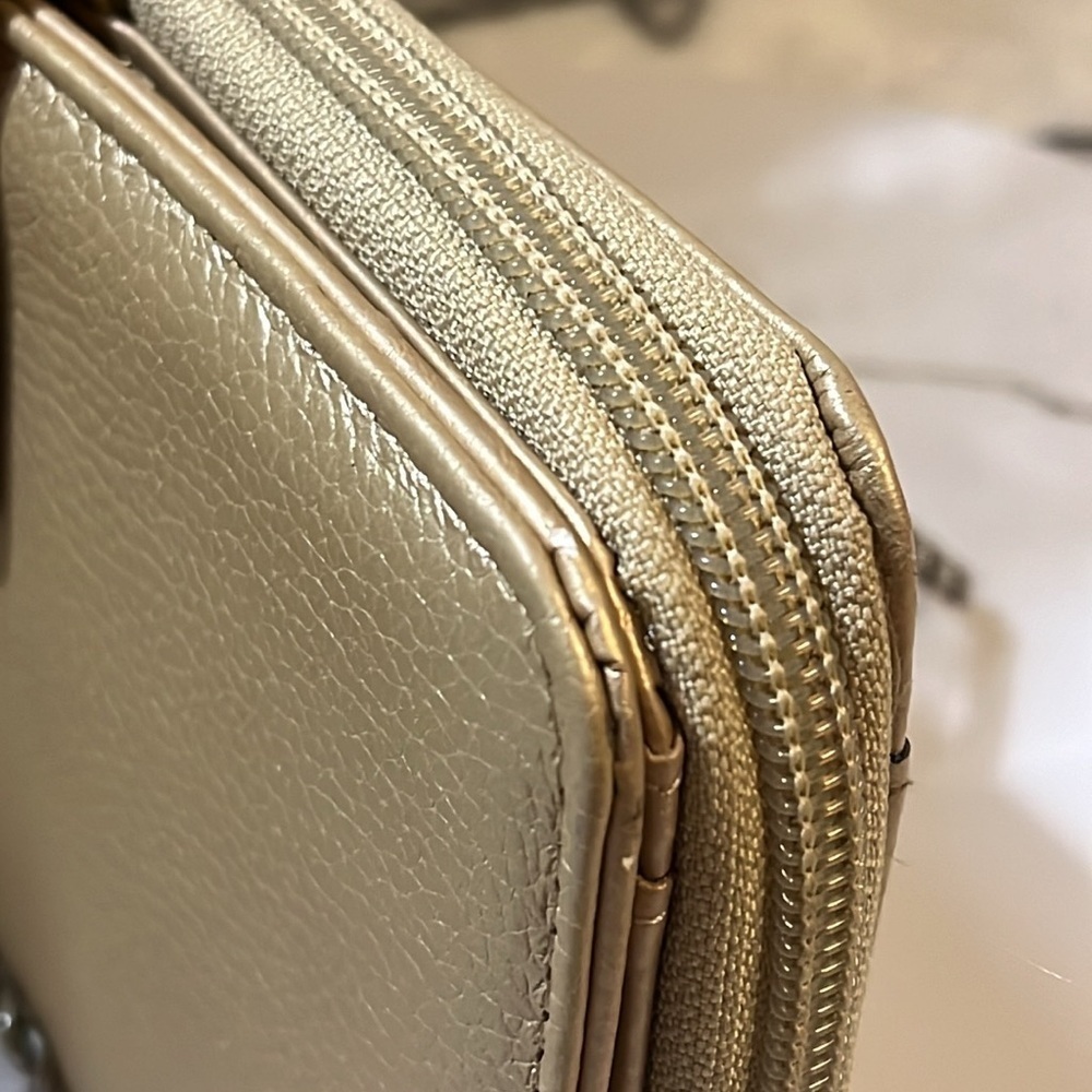 Giani Bernini All-In-One Zip Around Wallet, Champagne Gold, Metallic Leather - Picture 16 of 16